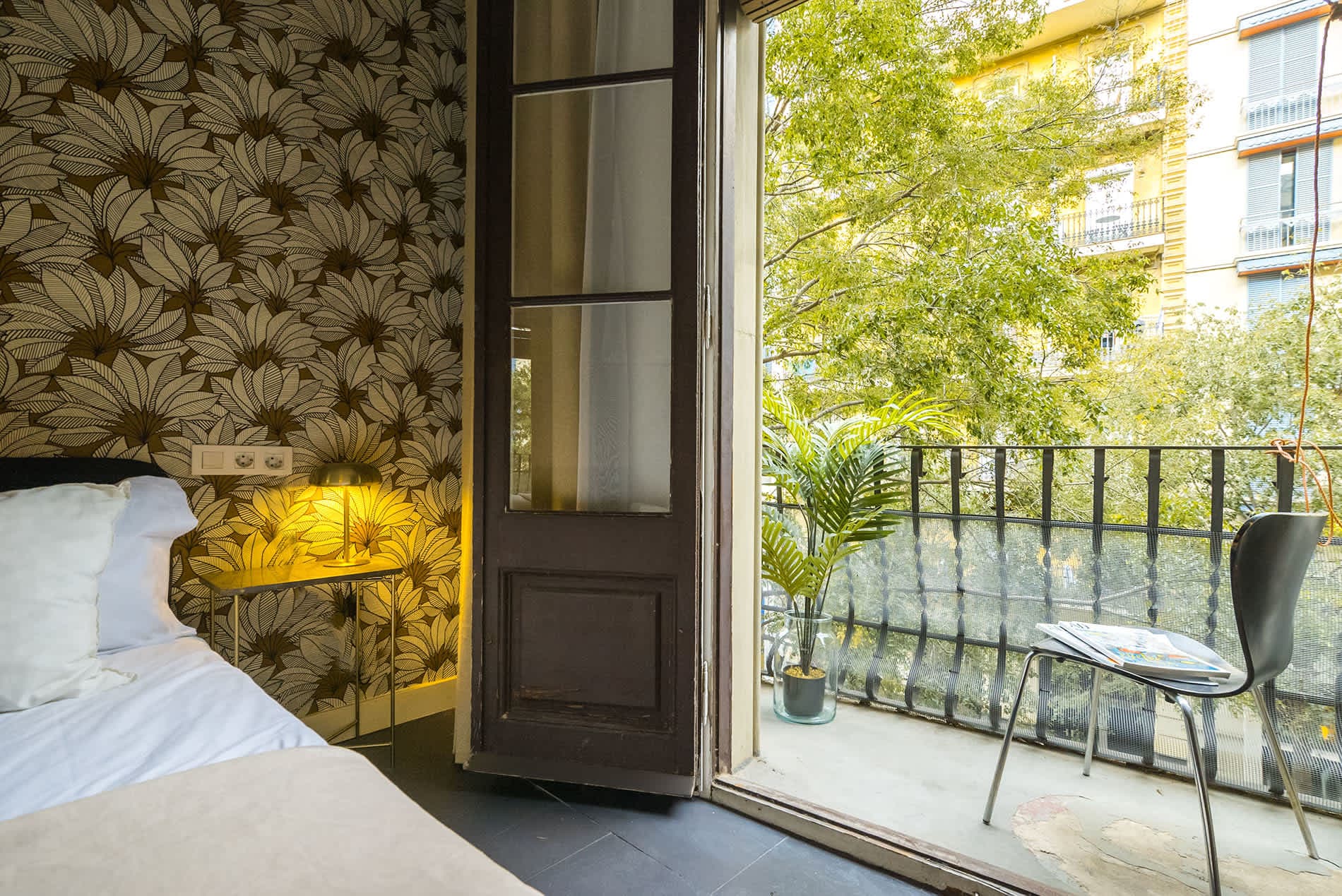 Dana - stylish apartment moments from Plaza España 3