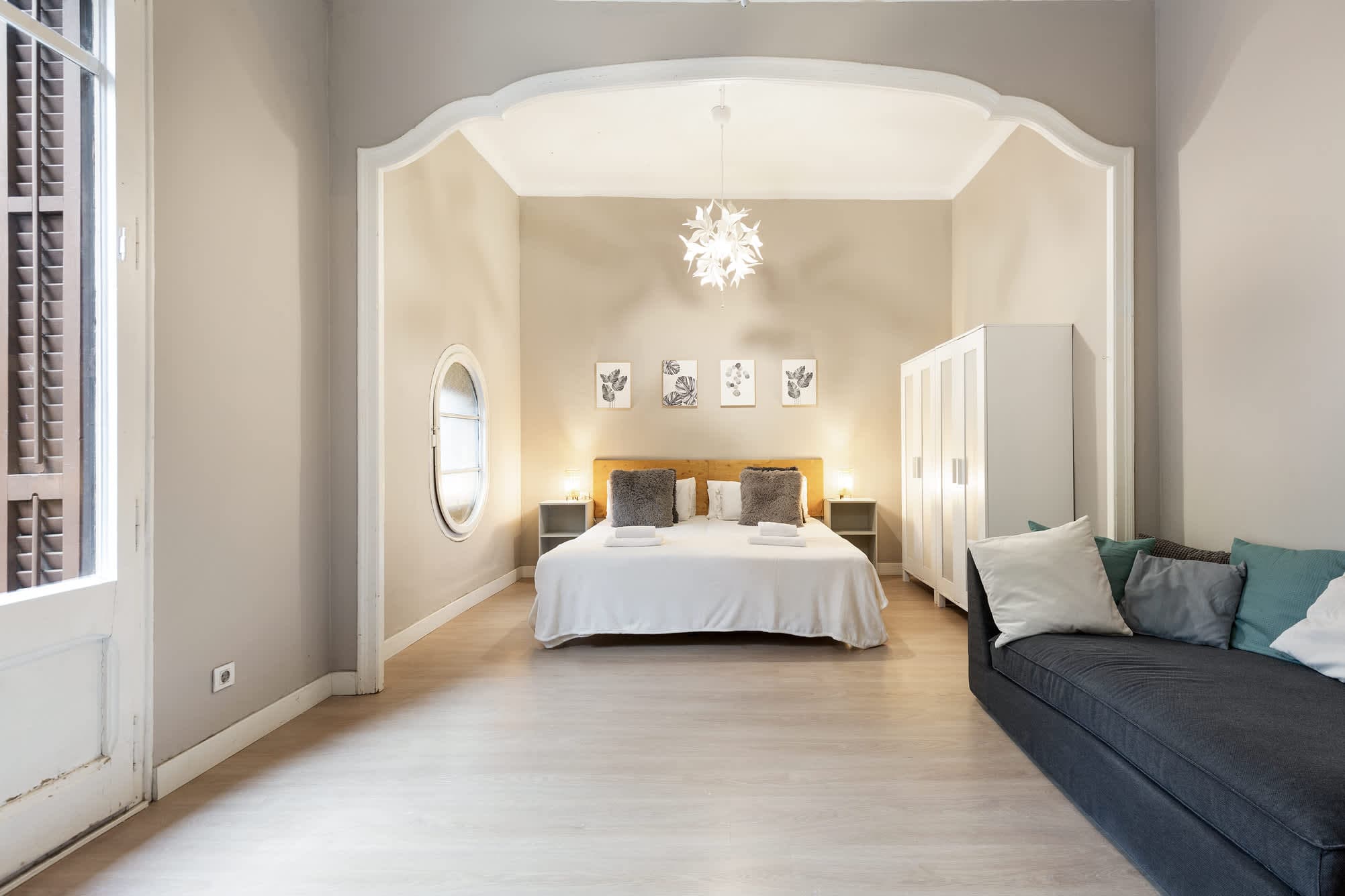 Spacious Apartment near Sagrada Familia 5