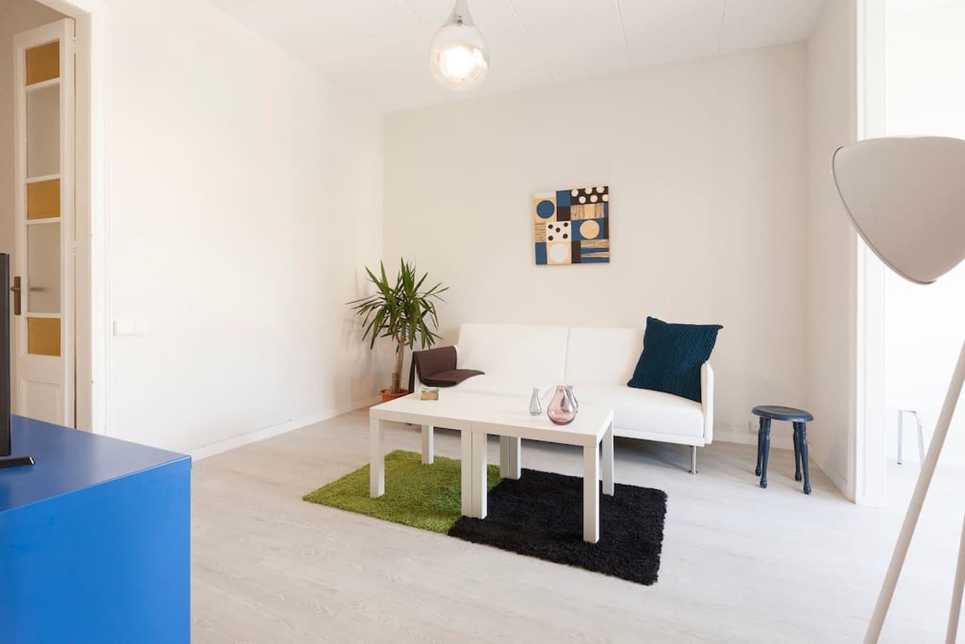 Neat 3-Bedroom Apt in Eixample Near EADA, etc 2